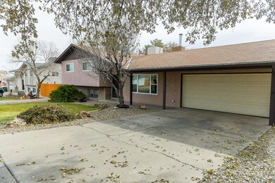 5703 Ravella Dr, Farmington, NM 87402 - photo 2