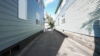 223 Saint James Blvd, Springfield, MA 01104 - photo 4