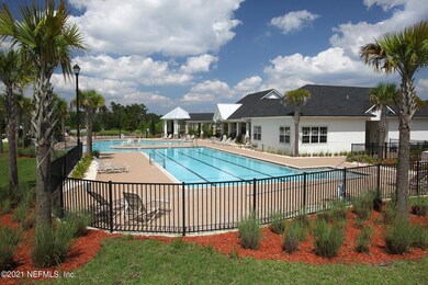 WinchesterRidge_LapPool-Clubhouse