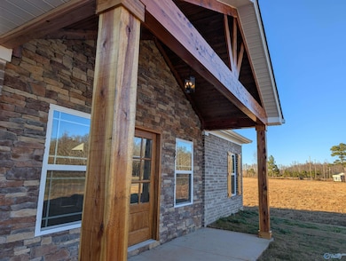 102 Treva Ln, Hazel Green, AL 35750 - photo 2