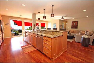 Spacious great room with mountain views overlookin