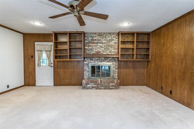 1007 Rosedale Dr, Gainesville, TX 76240 - photo 6