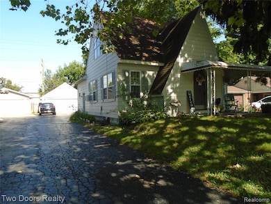 Shared driveway