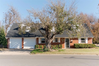 10820 N Victoria Place, Oklahoma City, OK 73120 - photo 3