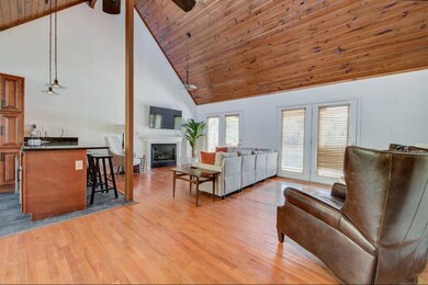 408 Lakecrest Dr, Harriman, TN 37748 - photo 4