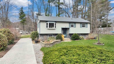 3 Powderhouse Rd, MerriMacK, NH 03054 - photo 2