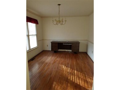 Formal Dining area or office space!
