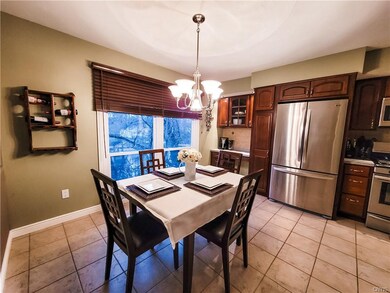 Eat in kitchen area