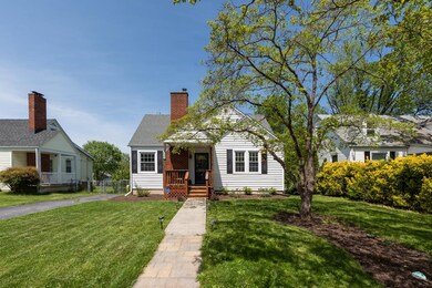 1405 Mulberry St, Waynesboro, VA 22980 - photo 2