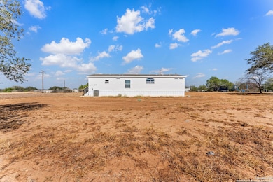 3037 Farm To Market Road 1333, Poteet, TX 78065 - photo 2