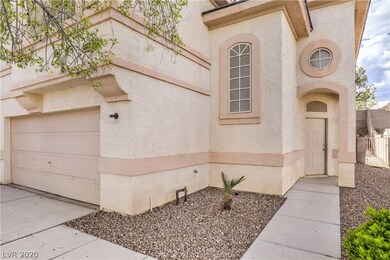 DESERT LANDSCAPING FOR EASY MAINTENANCE