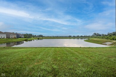 4017 Woodview Dr, Columbus, IN 47201 - photo 3