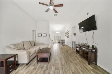 3103 Fox Run Dr, Alvin, TX 77511 - photo 7