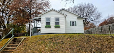1117 N Iowa St, South Bend, IN 46628 - photo 3