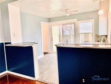 2842 115th St, Toledo, OH 43611 - photo 2