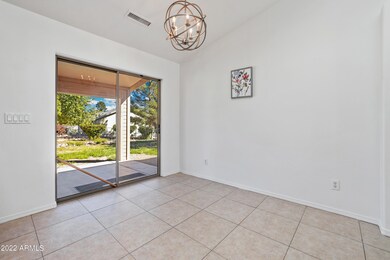 006_Dining Room