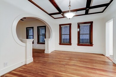 936 Columbia St, Houston, TX 77008 - photo 6