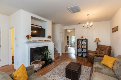 30 Sharpstone Ln, Durham, NC 27703 - photo 7