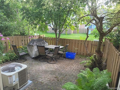 1812 Brentwood Dr unit Suite 100, Troy, MI 48098 - photo 3