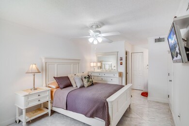 1715 Village Blvd unit 201, West Palm Beach, FL 33409 - photo 4