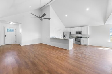 811 Pease River Dr, Granbury, TX 76048 - photo 2