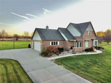 12255 E Webbs Way, Columbus, IN 47203 - photo 2