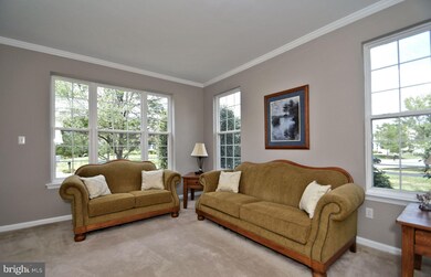 1024 Broadleaf Cir, Royersford, PA 19468 - photo 5