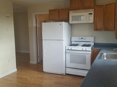 34 Ferry St, Allenstown, NH 03275 - photo 4