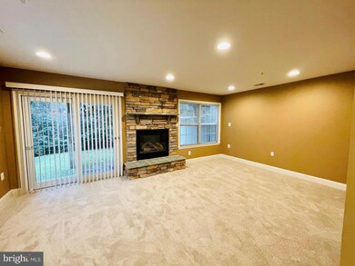 9122 Marlove Oaks Ln, Owings Mills, MD 21117 - photo 4