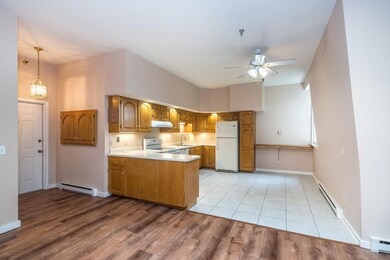 24 S Main St unit 6, Rutland, VT 05701 - photo 3