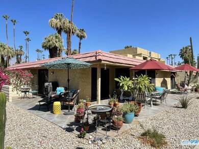 Great outdoor entertaining spaces!