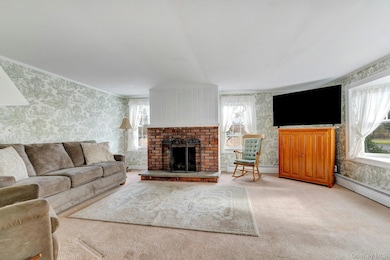 1760 Albertson Ln, Greenport, NY 11944 - photo 4