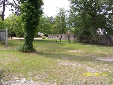 2413 Dartmouth Dr, Fayetteville, NC 28304 - photo 4