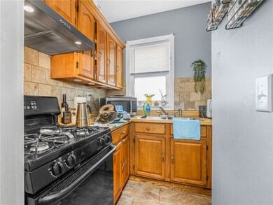 45 Farragut Ave, Cranston, RI 02905 - photo 5