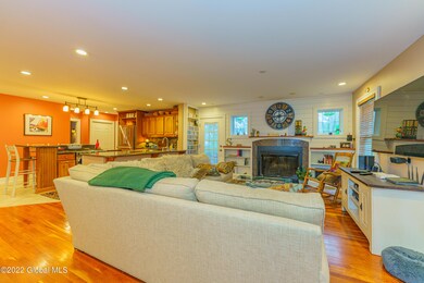 2 Familyroom 2