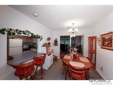 Dining/Breakfast Bar