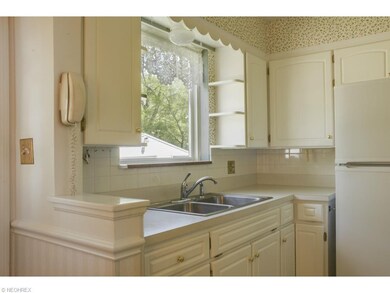 White Kitchen