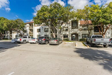 650 S Park Rd unit 135, Hollywood, FL 33021 - photo 6