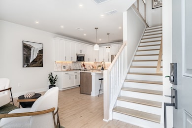 830 42nd Ave N, Nashville, TN 37209 - photo 2