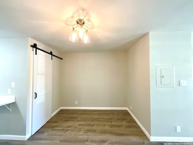 222 Army Blvd unit 222 2, San Antonio, TX 78215 - photo 6