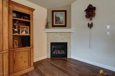 Gas Fireplace!