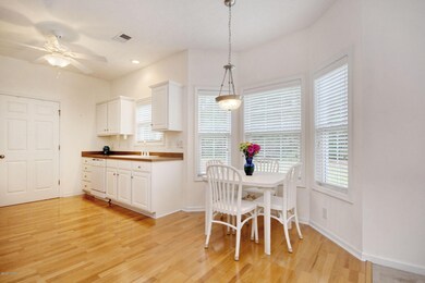 Breakfast nook
