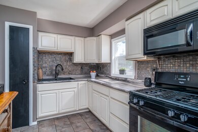 1711 S 17th St, Grand Forks, ND 58201 - photo 5