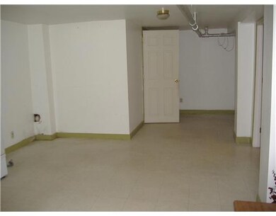 172 Gallatin St, Providence, RI 02907 - photo 6