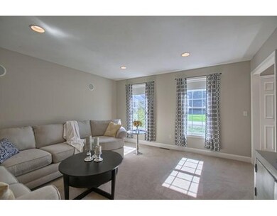 10 Silverbrook Rd, Salem, NH 03079 - photo 4