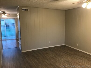 714 Mcclellan Ave, Claremore, OK 74017 - photo 5