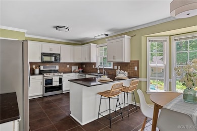Renovated kitchen with shaker style cabinet, quart