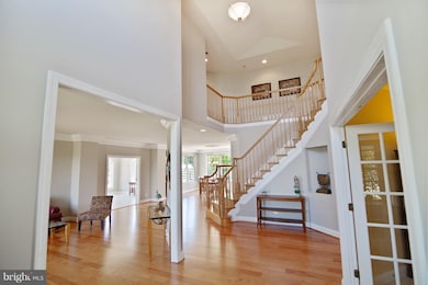16806 Falconhurst Dr, Purcellville, VA 20132 - photo 4