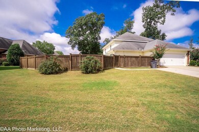 201 Erin Way, Warner Robins, GA 31088 - photo 3