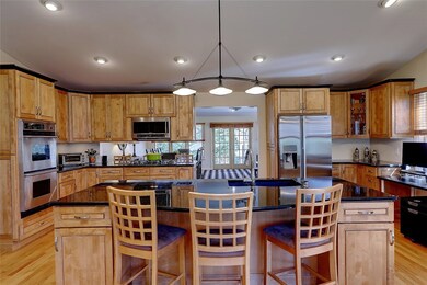 8 Chapman Ln, Barrington, RI 02806 - photo 3